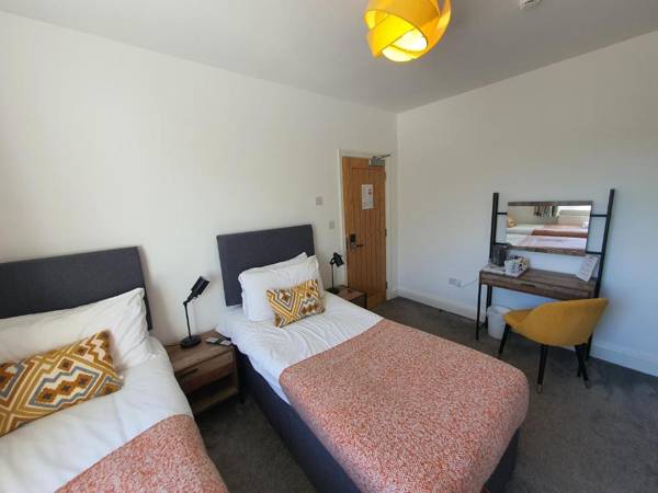 North Cambridge Guesthouse by Payman Club