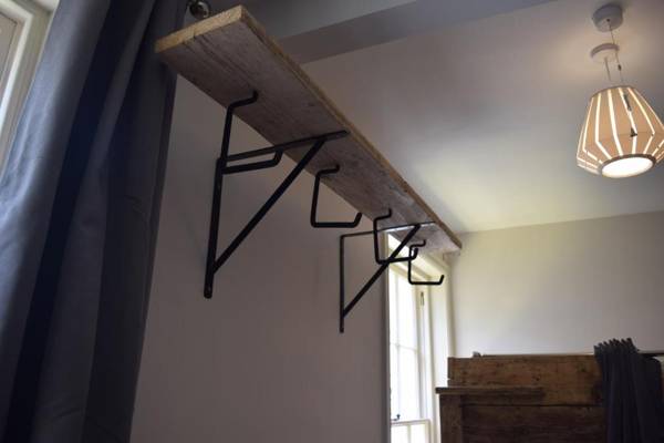 Ty Glyndwr Bunkhouse Bar and cafe