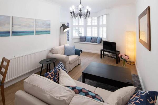 Stylish apartment close to the sea