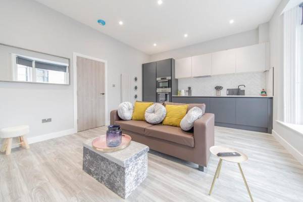 A-SUPER LOCATION I ONEBEDROOM FLAT I MINS WALK to BRIGHOTN BEACH