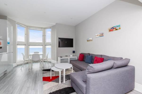 Direct sea view 1 BED ROOM APARTMENT