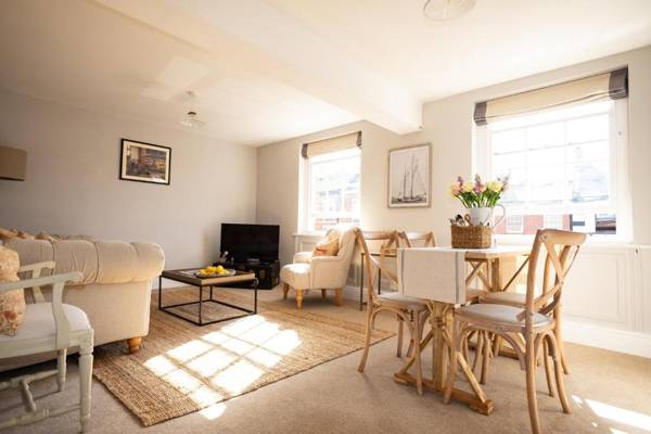 The Flat Luxurious apartment in central Bridport