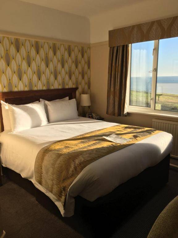 Commodore Hotel by Greene King Inns