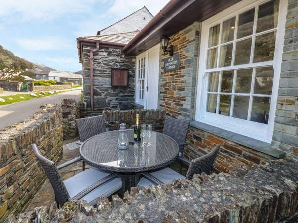 Olde Carpenters Cottage