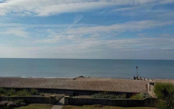 11 Shorecroft Aldwick