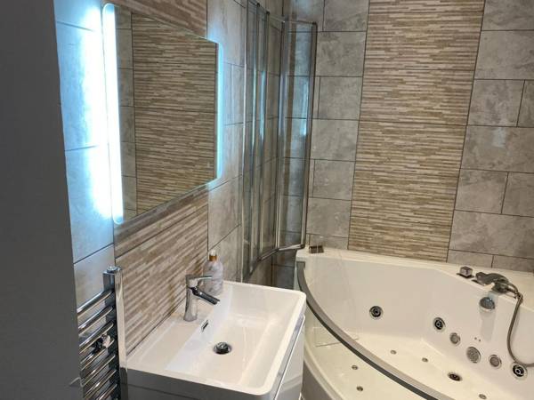 Empire Blackpool Apartments - Dickson Road