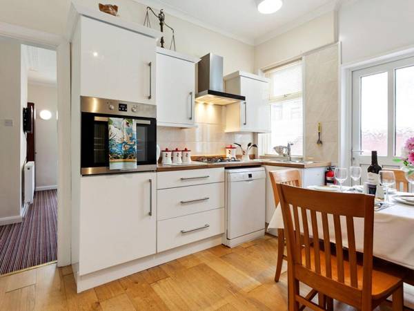 Cushy Apartment in Blackpool near Sea