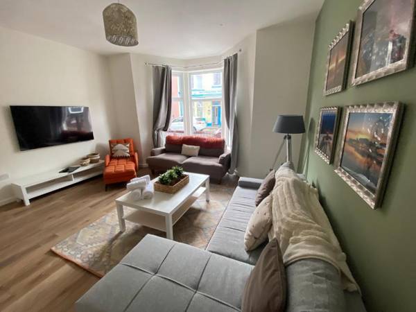 Blackpool Abode - Vance Road Star House