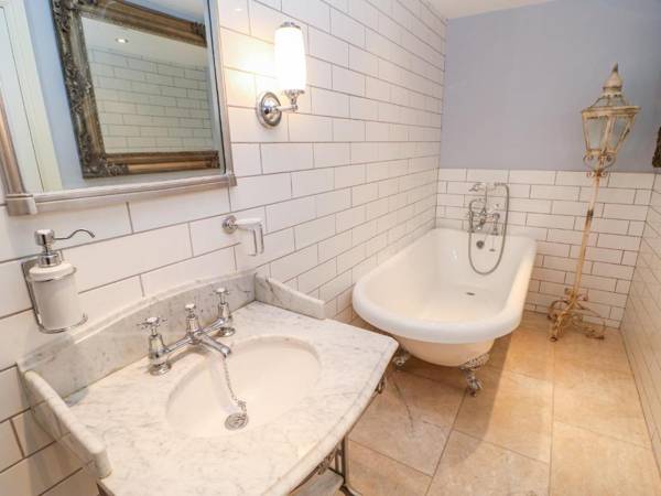 Castle keep at Stanhope Castle