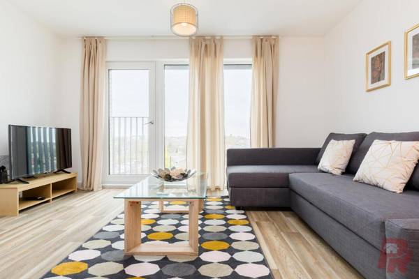 Modern Birmingham City Apartments Secure Gated Parking