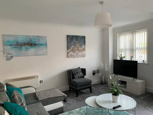 Absolute Stays At The Qube