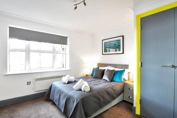 Xclusive Living Stay in City Centre The Qube