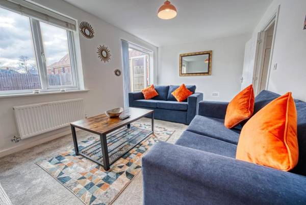 Modern 4 Bedroom 2 Bath House with Parking Tyseley Birmingham