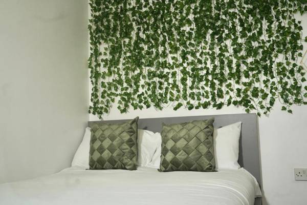 HS2 Large Groups NEC Stay Stunning House Birmingham For Company and Family