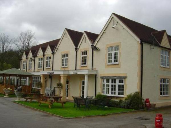 Gables Hotel and Restaurant