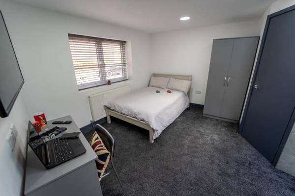 Stunning 1-Bed Studio in Birmingham