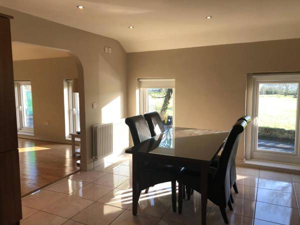 Meadow View Apartment