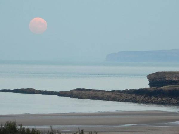 Lligwy Beach Cottage