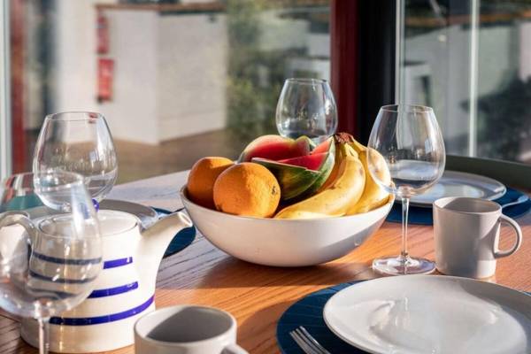 Stunning 5 Bedroom Home with Garden Panoramic View