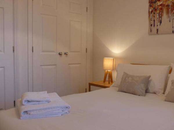 St Raphael House City Centre Charming Apartments