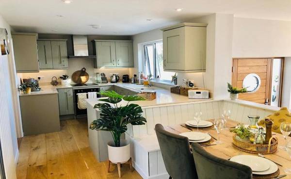 Pipers Pool Unrivalled Sea Views 3 Bedrooms Sleeps 6 Woolacombe