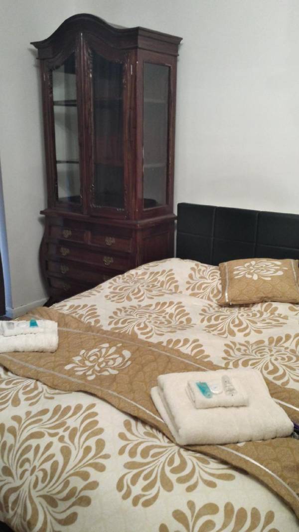 Guest House Ellipse - Whetstone