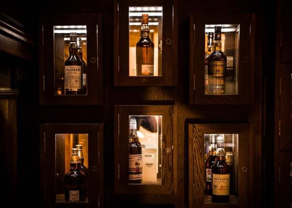 Trump MacLeod House & Lodge Scotland