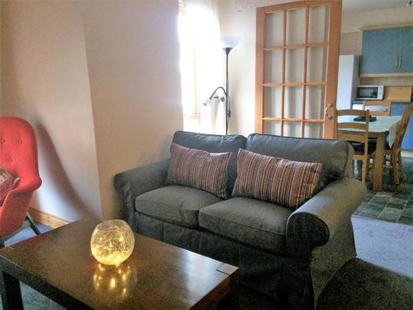 Dunroamin Self-Catering Apartment