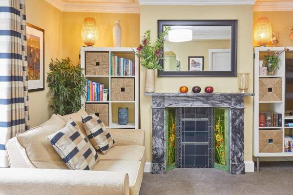 Host & Stay - Muggles Mews