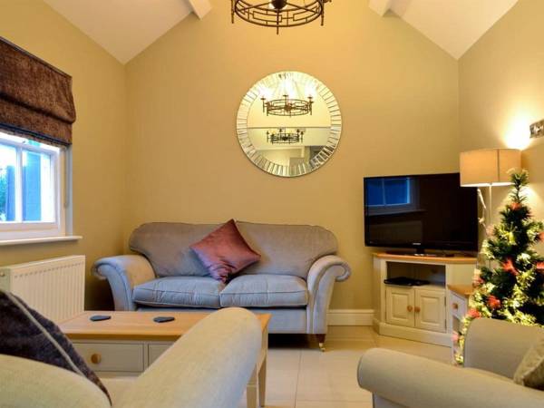 Llys Celyn - Holly Farm