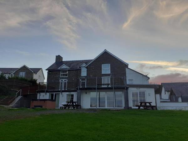 Bryncarnedd Farmhouse