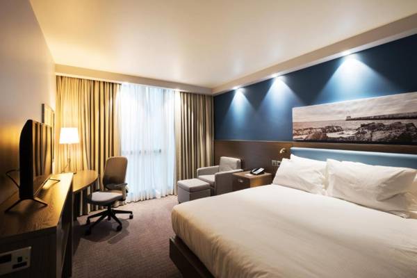 Workspace - Hampton By Hilton Aberdeen Airport