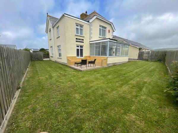 The Lawns Tintagel 4 bed sleeps 6 with Sea Views
