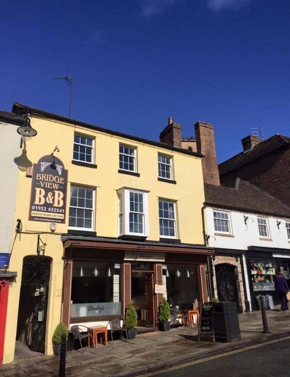 Bridge View Guest House