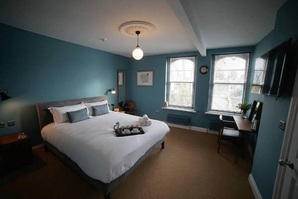 The Alma Taverns Boutique Suites - Room 1 - Hopewell