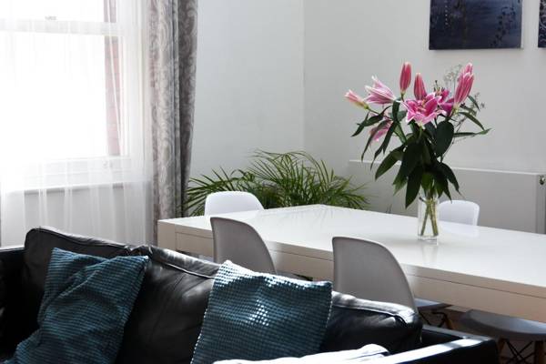 The Old Coach House Luxury Harbourside Apartment