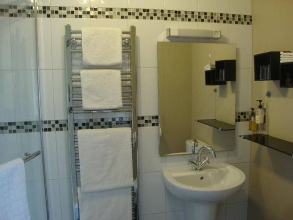 Canal View Bed And Breakfast