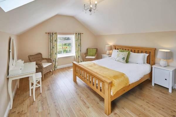 Host & Stay - Holly Brook Barn