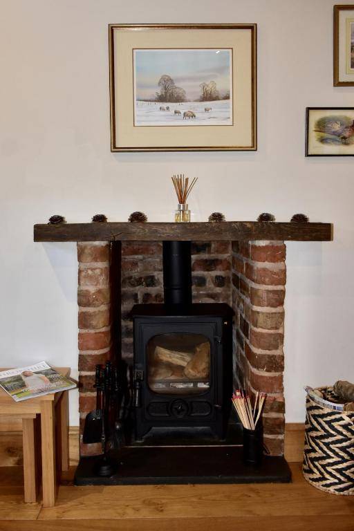 Shropshire Cottage 2 bedrooms sleeps 3