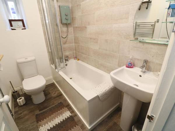 Alma House 2 Perranporth