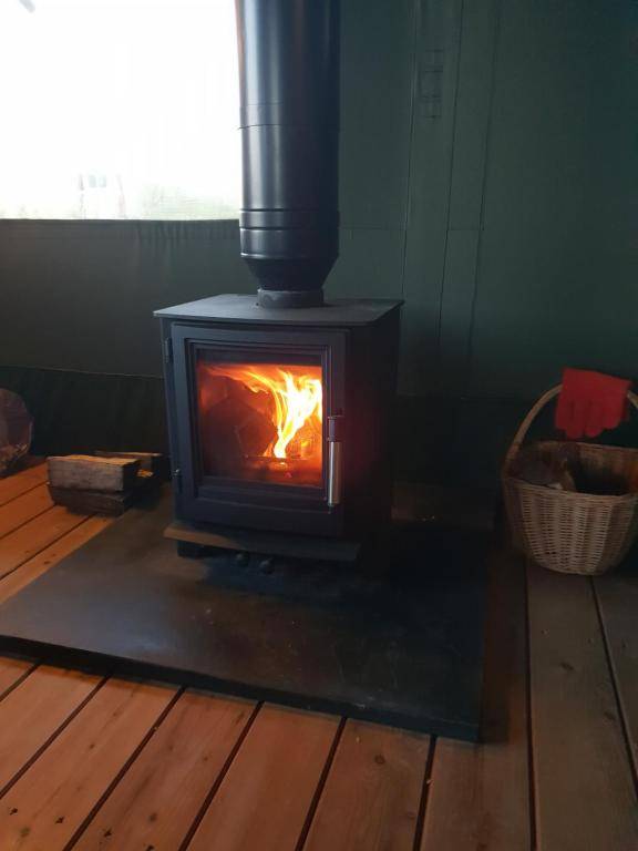 Brackenhill Glamping - Safari Tent with Hot Tub