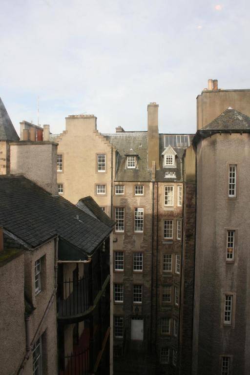 Royal Mile Budget Apartments
