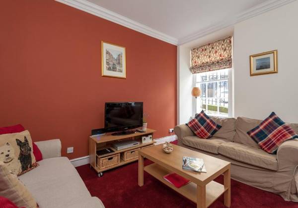 Blair St Burns apt Old Town