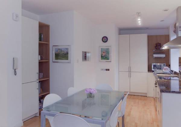 Causewayside Apartment - The Edinburgh Address