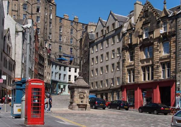 The Cowgatehead Residence