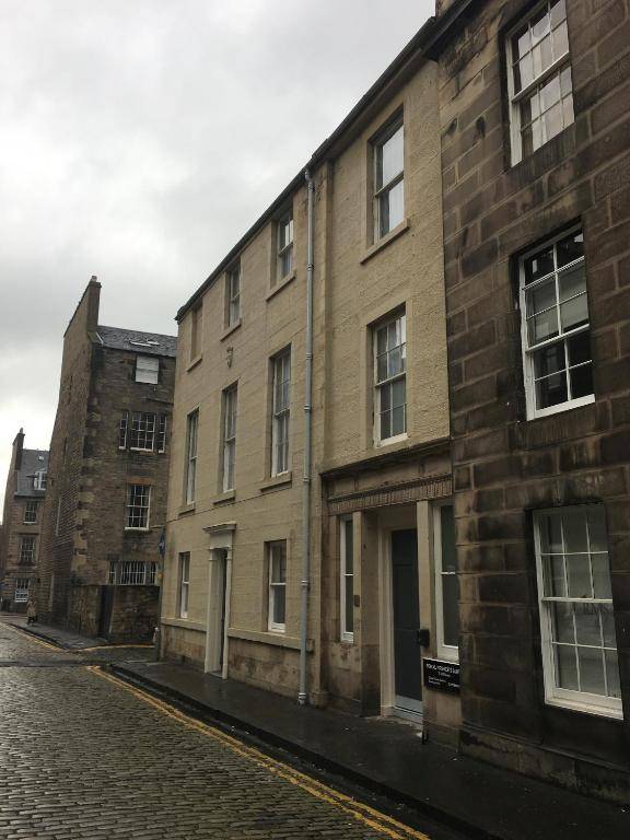 Royal Princes Suites