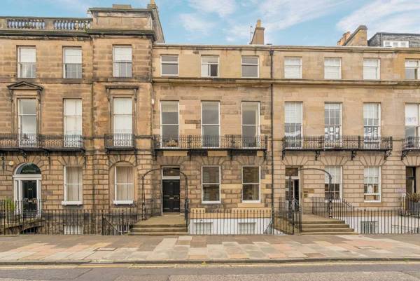 Melville Street Apartment