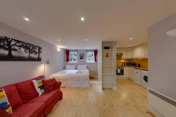 ALTIDO Warm and Welcoming flat near Edinburgh Castle