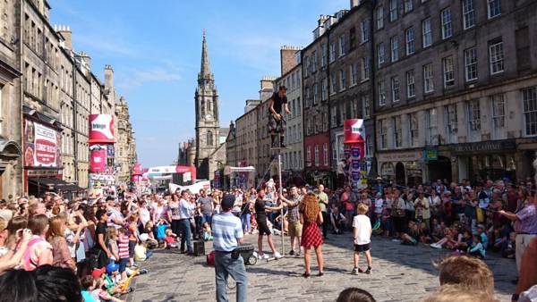 Violet Bank Apartment West End.