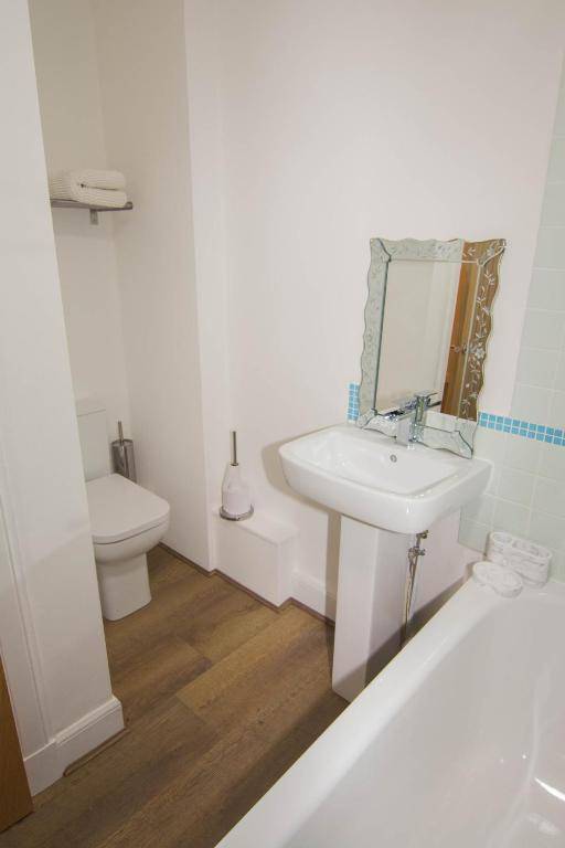 427 - Salmond Place Apartment